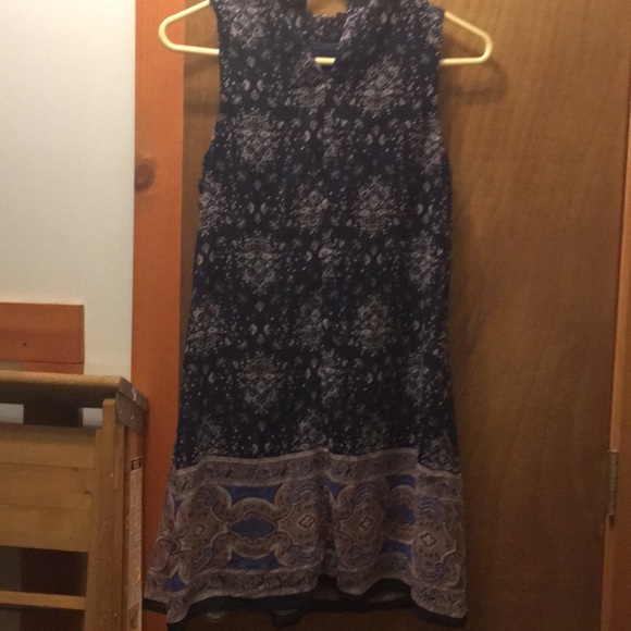 Dress - Picture 2 of 4